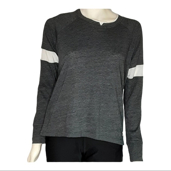 Under Armour Loose Top Sz medium - Picture 1 of 6